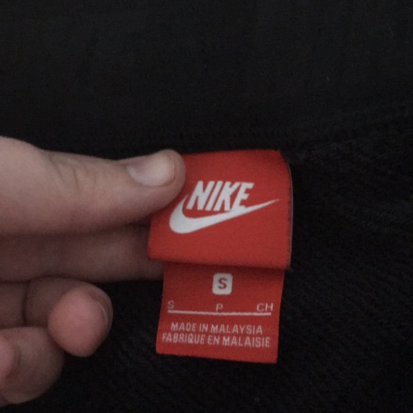 Nike skirt - Picture 2 of 2